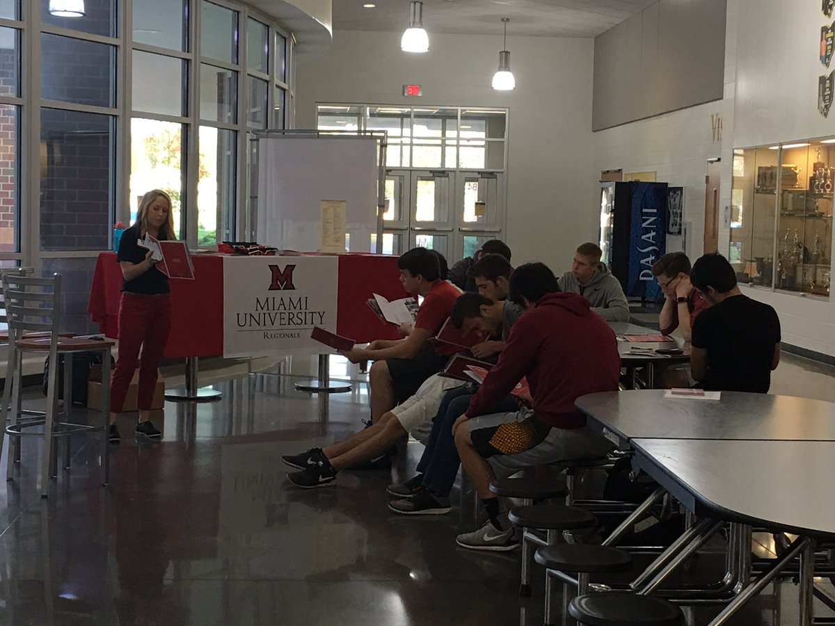 MeganRivet's tweet image. Plan for your Future Day!  #beeprepared #proudtobeayellowjacket