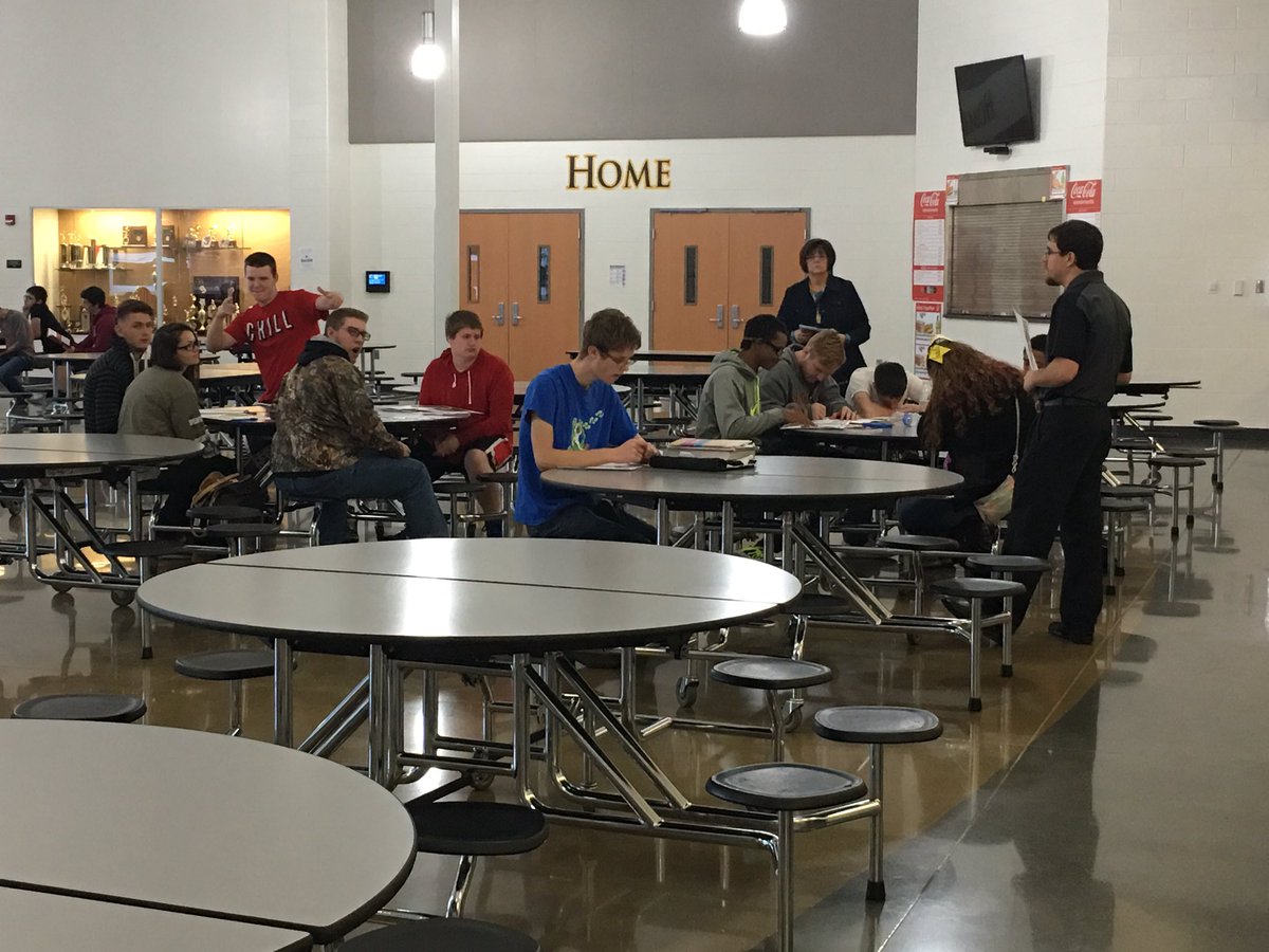 MeganRivet's tweet image. Plan for your Future Day!  #beeprepared #proudtobeayellowjacket