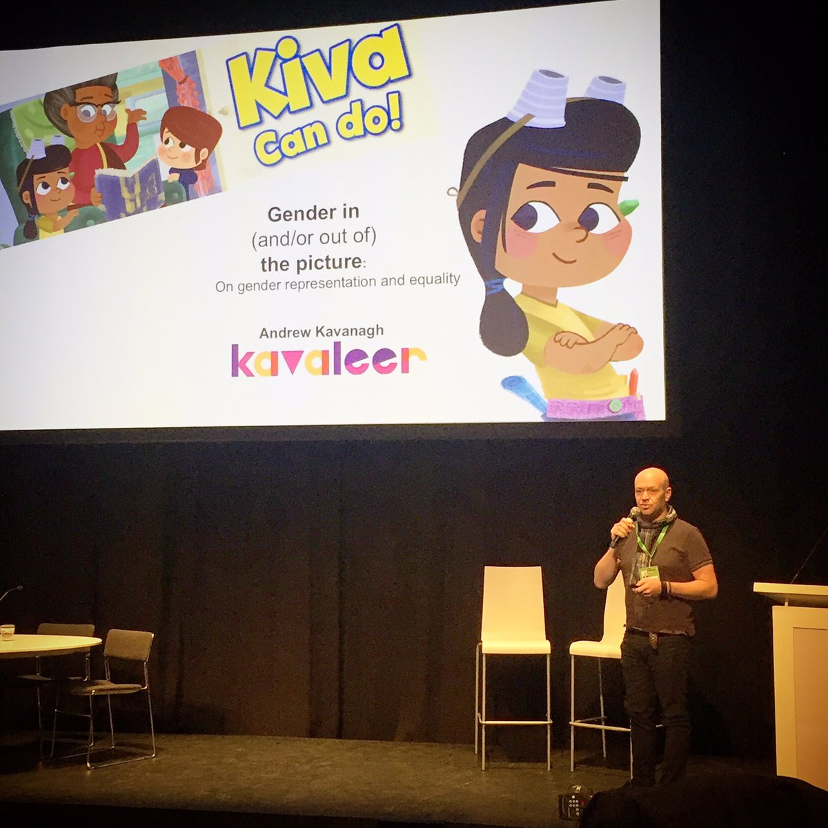 Andrew Kavanagh <a href="/kavatarz/">Drew Kavanagh</a> from #kavaleerproductions talking about their new show #kivacando in the gender equality seminar @CinekidProfs
