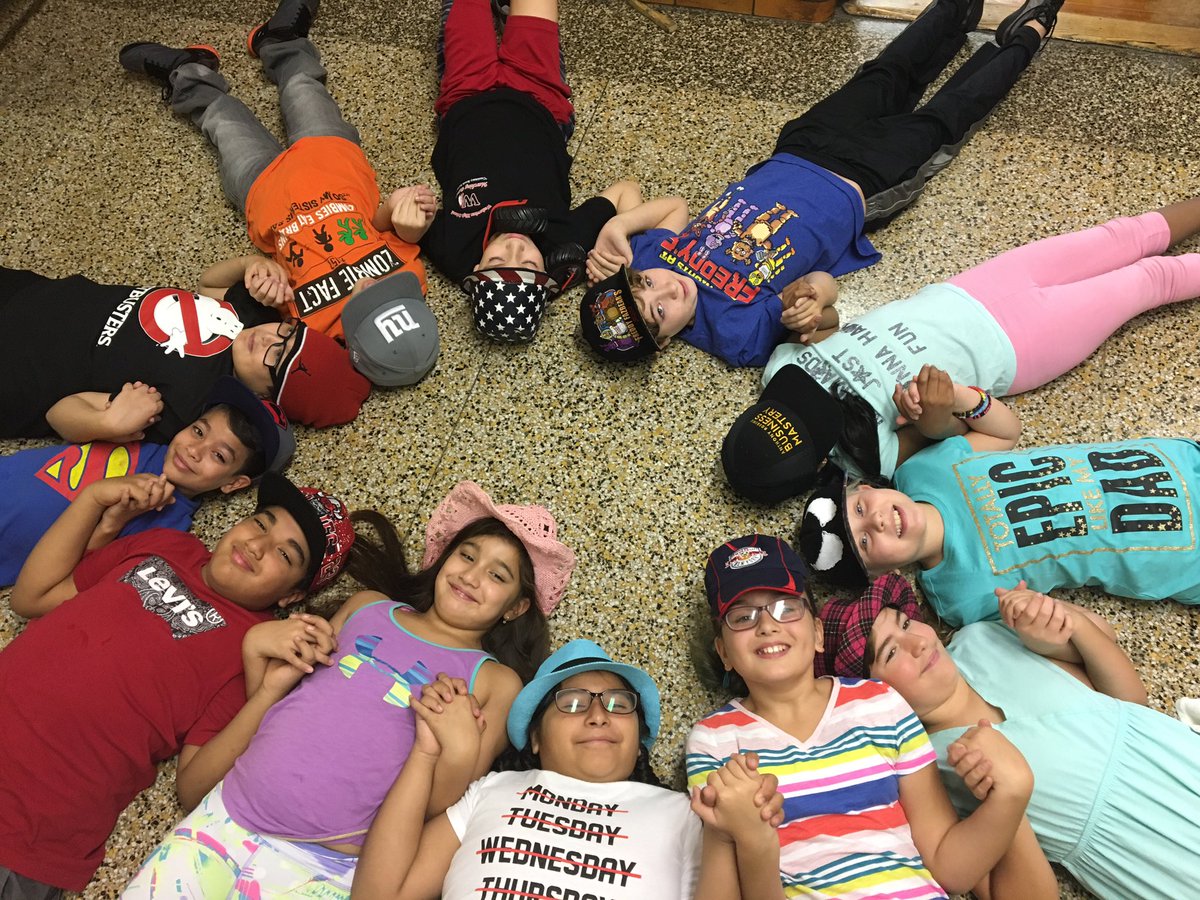 Mrs__Guzman's tweet photo. Hats Off To Helping Others #WeeHelp https://t.co/1FWSeFCaRz