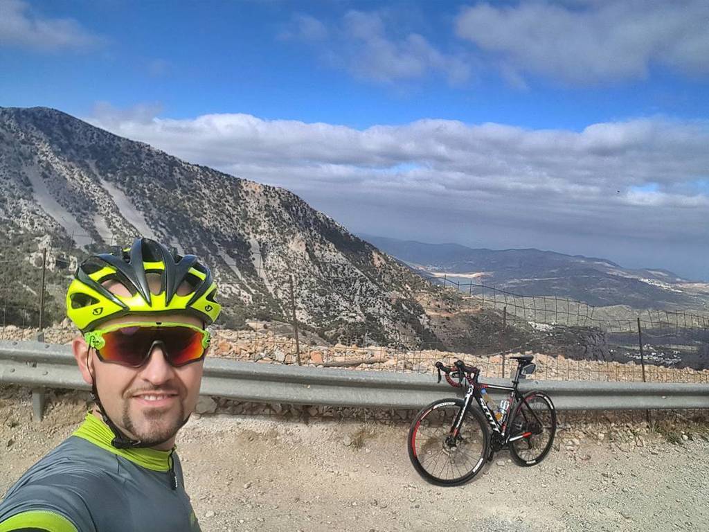 PTAQnaBAJQ's tweet photo. W drodze na Lasithi #bikeride #road #cycling #ciclismo #kolarstwo #outsideisfree #fuelform… https://t.co/Thp9XdlP6V https://t.co/9k26j5qHnz
