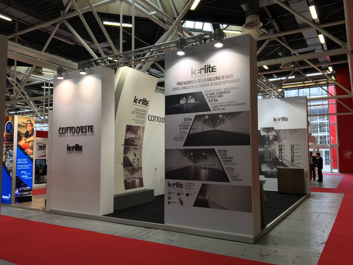 Cottodeste's tweet photo. A #Expotunnel @SaieBologna in mostra la straordinaria flessibilità di #kerlite, perfetto per superfici curve. #galleria #variantevalico #A1 https://t.co/LTcxVqZc9R