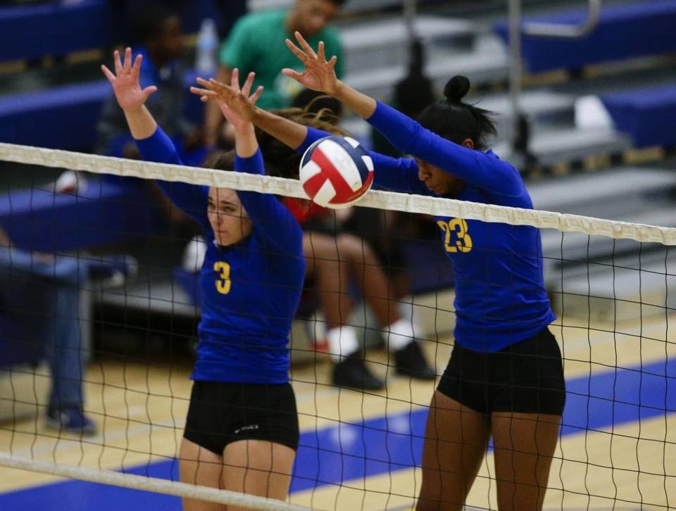 .<a href="/sullyjosh/">Josh Sullivan</a> &amp; <a href="/markcornelison/">Mark Cornelison</a> teamed up at the 42nd District volleyball finals, where Henry Clay cruised. kentucky.com/sports/high-sc…