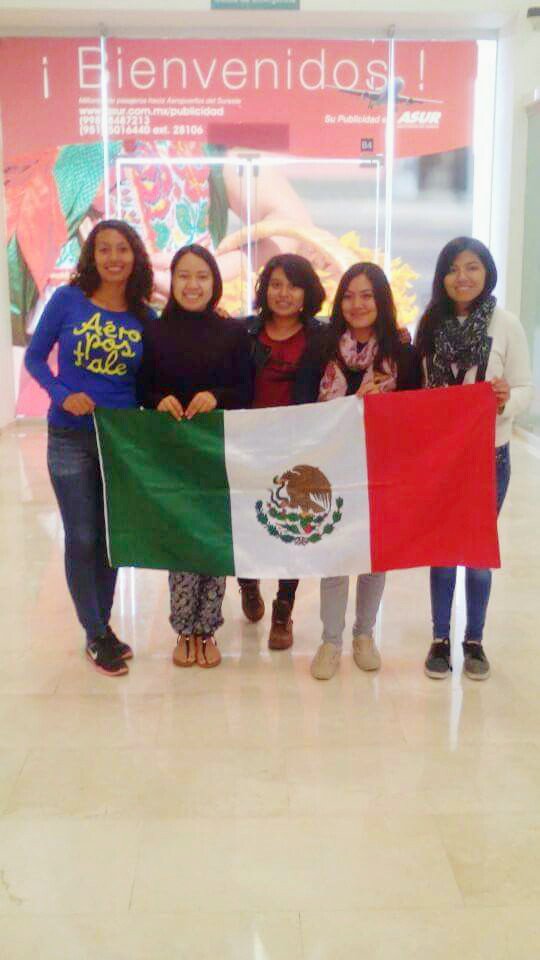 RicxrdoTrujillo's tweet photo. Éxito chicas de #Proyecta100,000 México necesita agentes de cambio como ustedes @Movilidad_UTOax @SindihuiMora @nydiadelhi @lunas_1954 https://t.co/sXLmhrXr4I