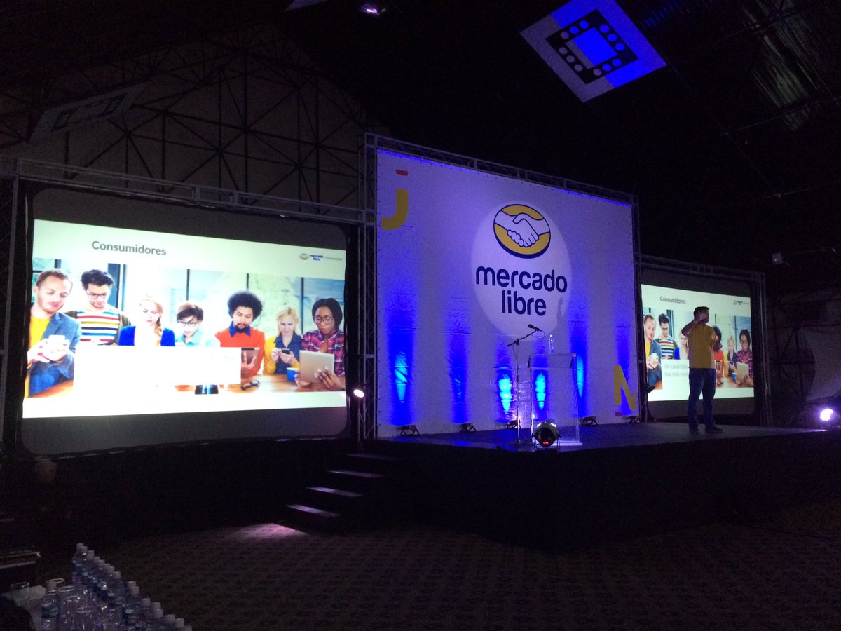 ML_Venezuela's tweet photo. Vicente Pérez ahora del MarketPlace y hablando sobre la propuesta de valor de Tiendas Oficiales en @ML_Venezuela #UniMLV https://t.co/5I2phjP0WS