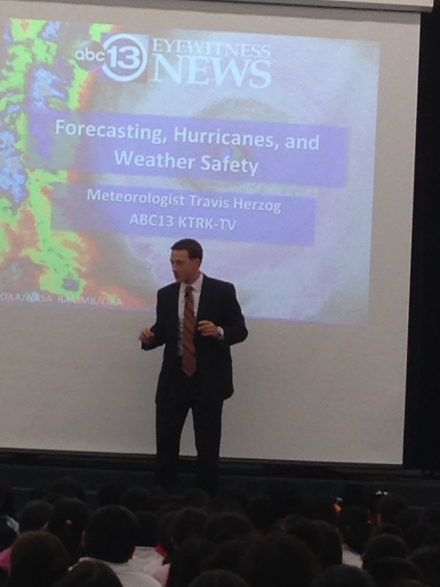 jamorrier's tweet photo. Travis Herzog presenting to our Chancellor Comets @ChancellorComet @abc13weather https://t.co/MCn0rHR1BH