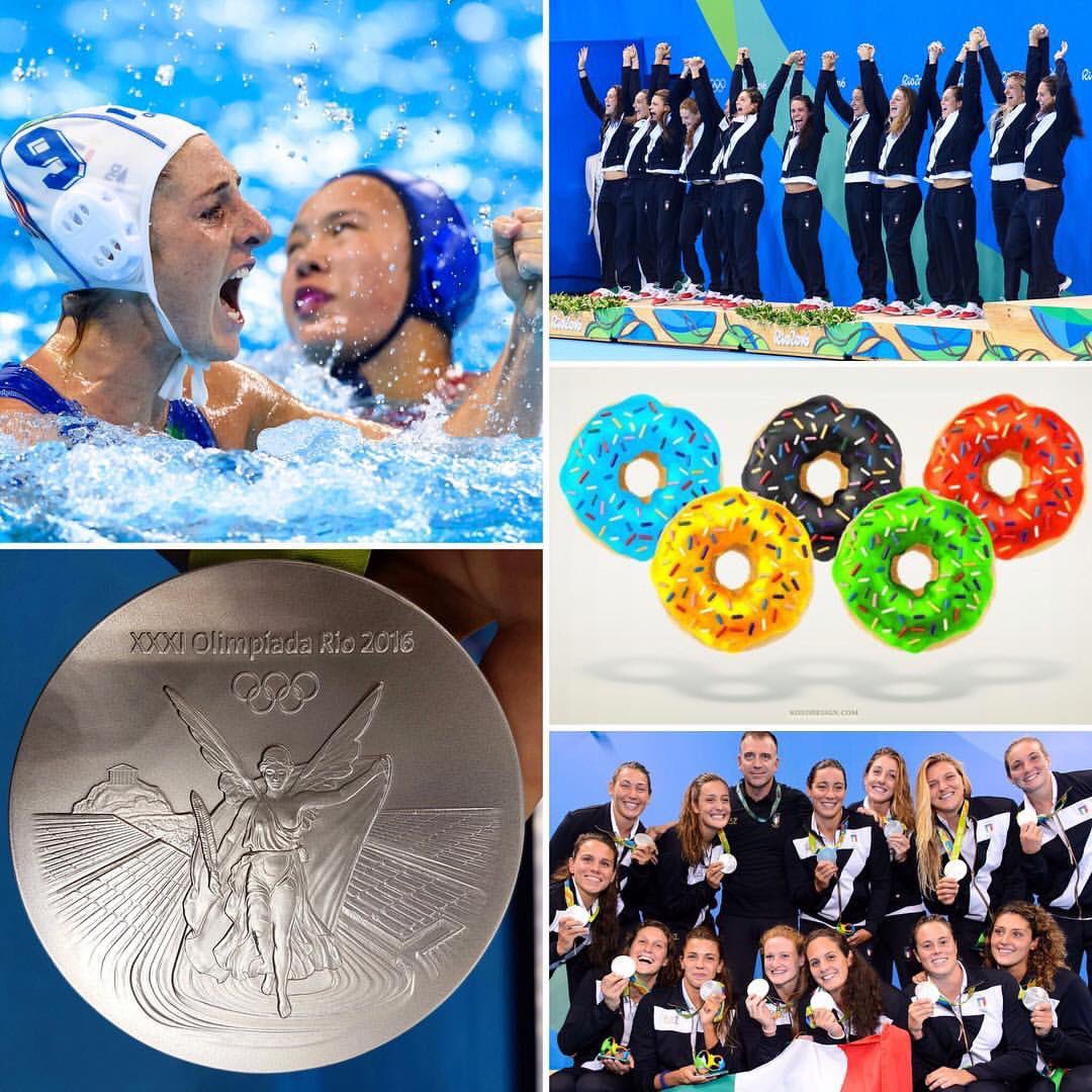 Due mesi dalla medaglia 💗🇮🇹💪🏼🇧🇷
#twomonths #silvermedal #Setterosa #olympicgames #Rio2016 #7rosa #19agosto