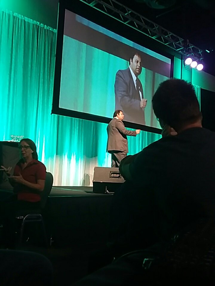 ERussl's tweet photo. #bigdataCongress this man is now my hero. He is making me believe in my future https://t.co/5GnK3UzVrQ