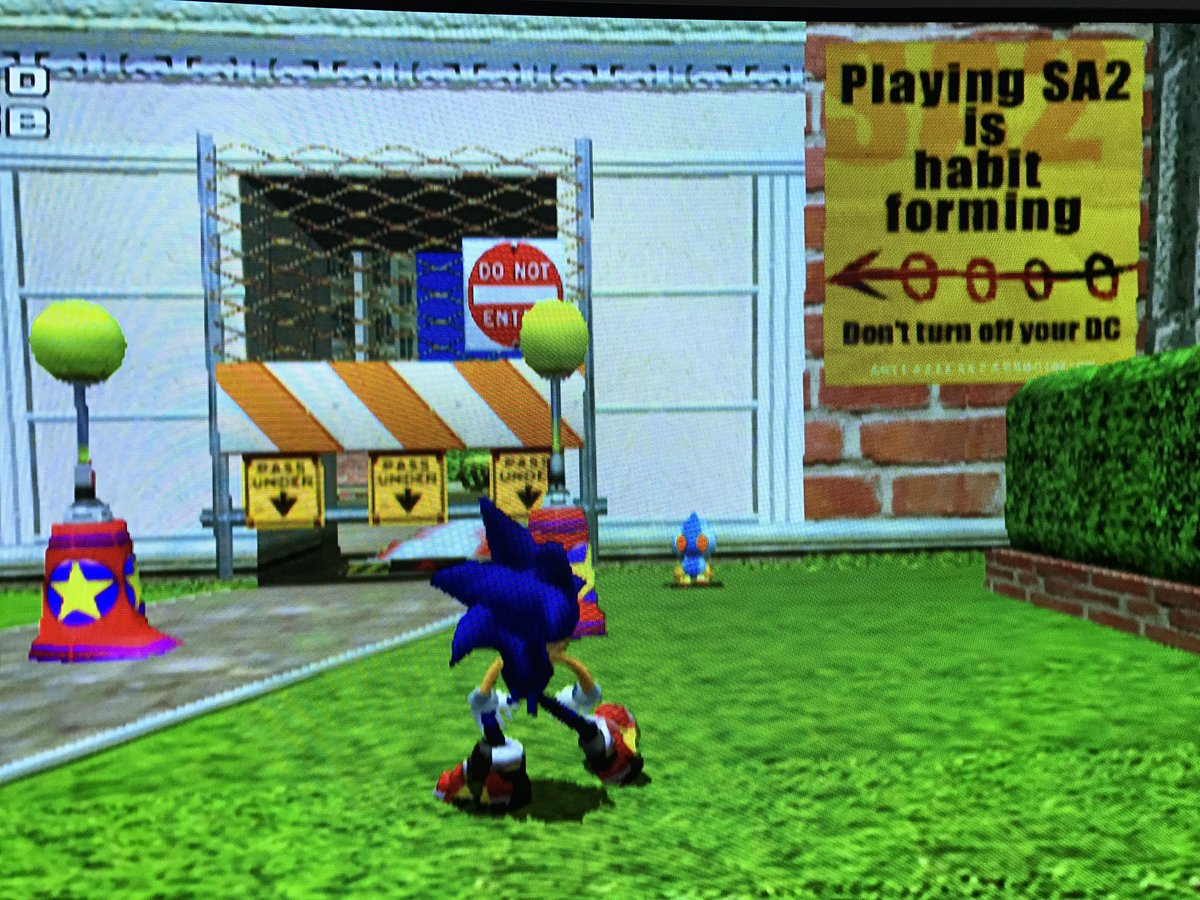 Macabre_Mara's tweet photo. Playing Sonic Adventure 2 is habit forming. Don't turn off your Dreamcast #realsubtle https://t.co/qAd2owlZA4