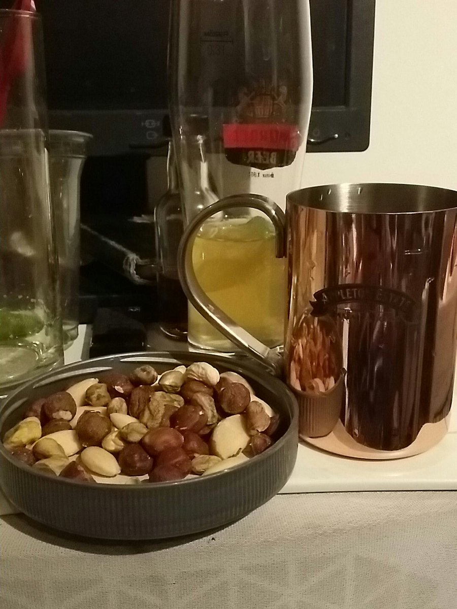 QueenBigtings4's tweet photo. @AngoraFerret @AppletonRumUK these are nuts and me and you don't look anything like them it's all about that different taste. #AppletonLive https://t.co/oucjxYDIpI