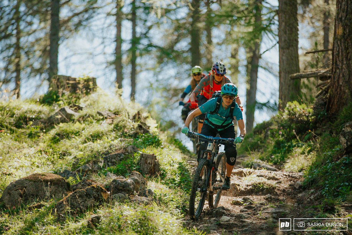pinkbike's tweet photo. A panel of women who currently work in the mountain bike industry discuss the past, present, and future of the sport https://t.co/CVgxzAgtyX https://t.co/rN7B5o2nTI