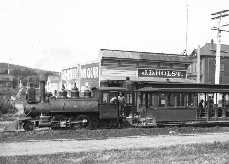 SFMTAPhoto's tweet photo. California St train (Ferries &amp; Cliff House RR) on Cal at 13th Ave, 1905. Ancestor of 1 California bus #SF #FromtheArchives @josuehurtado https://t.co/Ol3DvfEvyH