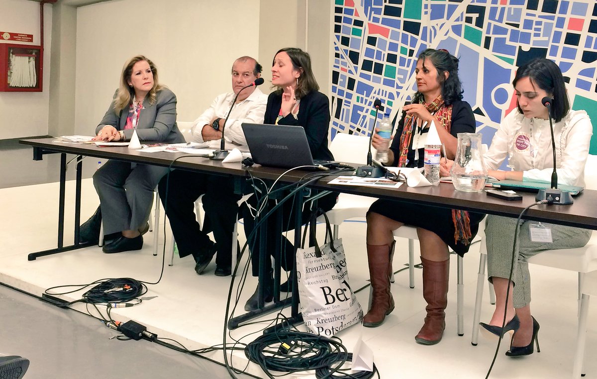 uclg_cisdp's tweet photo. "La ciudad en común como alternativa a la ciudad competitiva. No es casualidad que "ciudad como bien común" haya caído de #NewUrbanAgenda" https://t.co/xUQWIwUInJ