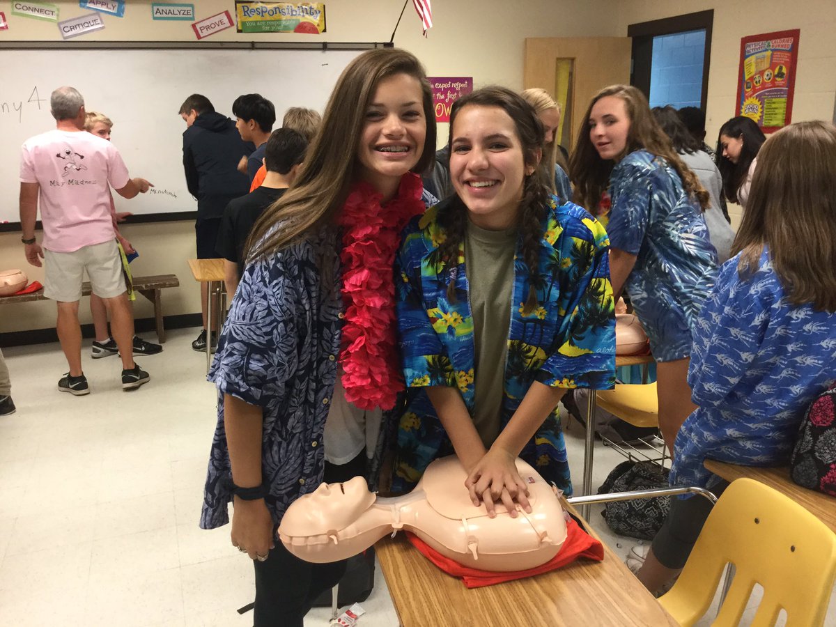 AMMSPE's tweet photo. It's a great day to learn to save a life!!!! @AMMSLions https://t.co/Gbe1YtZOpf