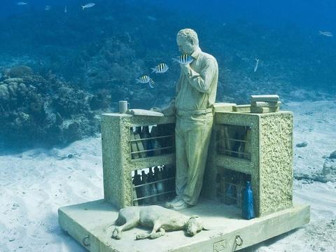 20Minutes's tweet photo. Marseille: Le projet assez fou d'un musée sous-marin https://t.co/ANXHnoAW5A https://t.co/cS9Zpb2pTZ