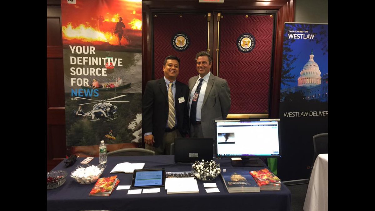OnclusivePlan's tweet photo. We spoke to a lot of great people today about #APPlanner at The U.S. House Social Media & News Expo! #PlanAheadStayAhead https://t.co/1kqjn5gnF1