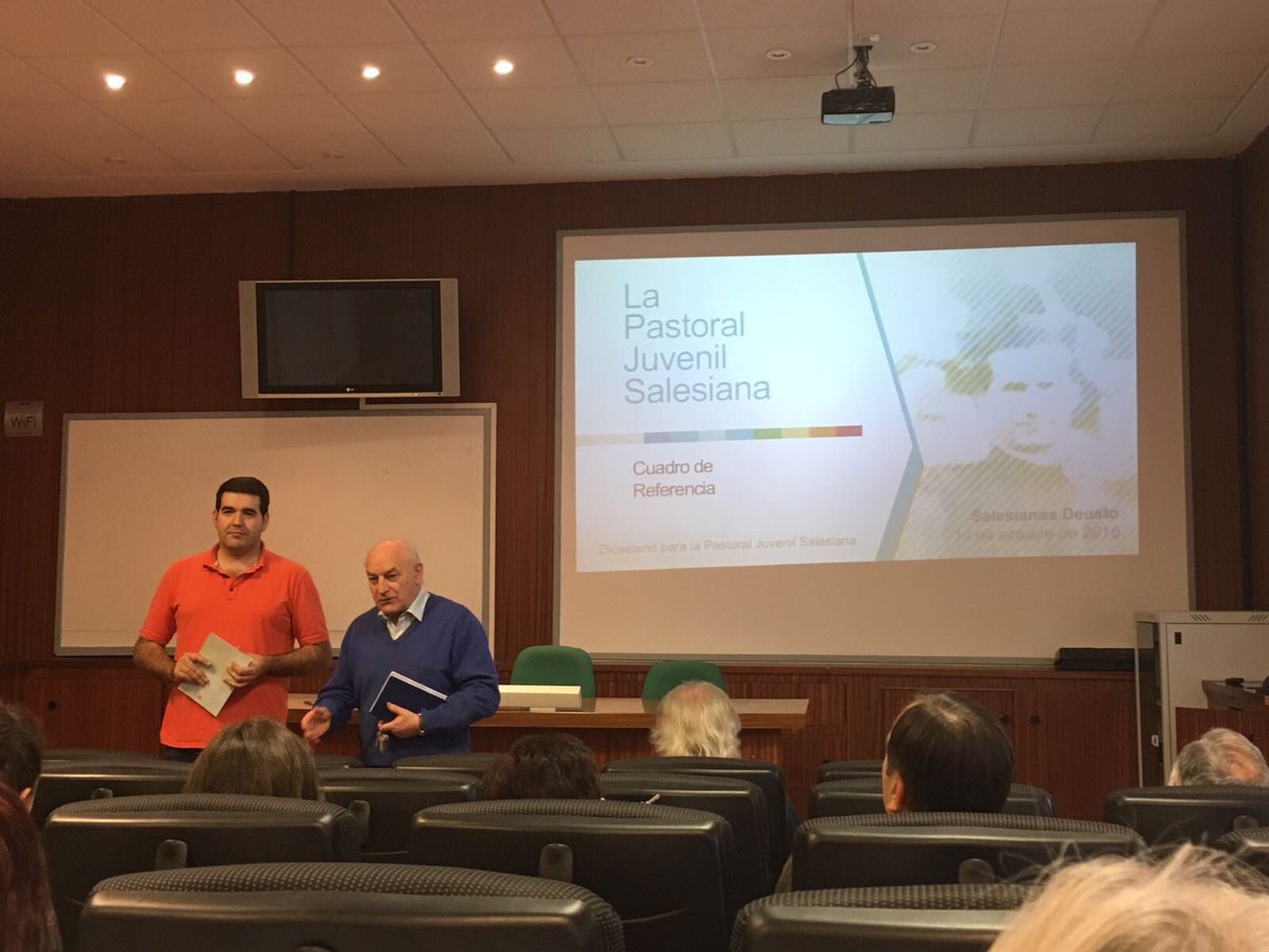 XabiCamino's tweet photo. En Bilbao, compartiendo el Cuadro de Referencia de la Pastoral Juvenil Salesiana con el Claustro de @salesdeusto ¡Gracias por la acogida! https://t.co/5jmVQu66ON