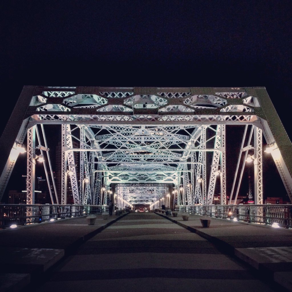 615Connect's tweet photo. With cooler weather starting to arrive in #Nashville this weekend, it'll be a great time to get out and enjoy #DowntownNashville #615connect https://t.co/Aa03RYLKmP