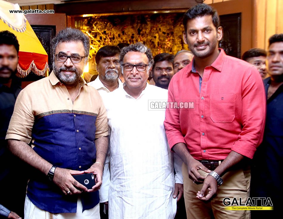 #Ponvannan #Nasser #Vishal at #Jayachithra's son #Amresh wedding reception! galatta.com/tamil/events/p… @VishalKOfficial @nasser_kameela