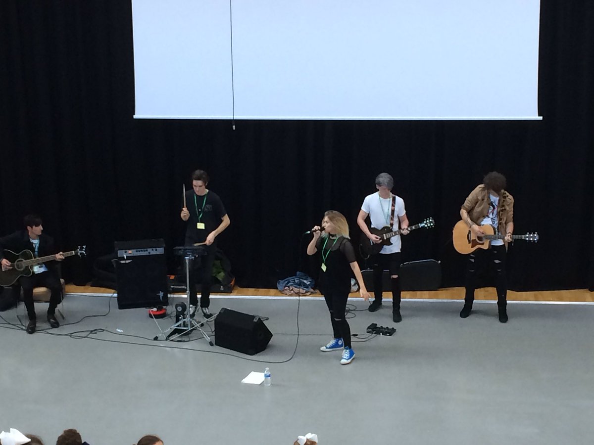 LCatcat21's tweet photo. @LucieeATWolf You guys were amazing https://t.co/hi8ub09Cgr