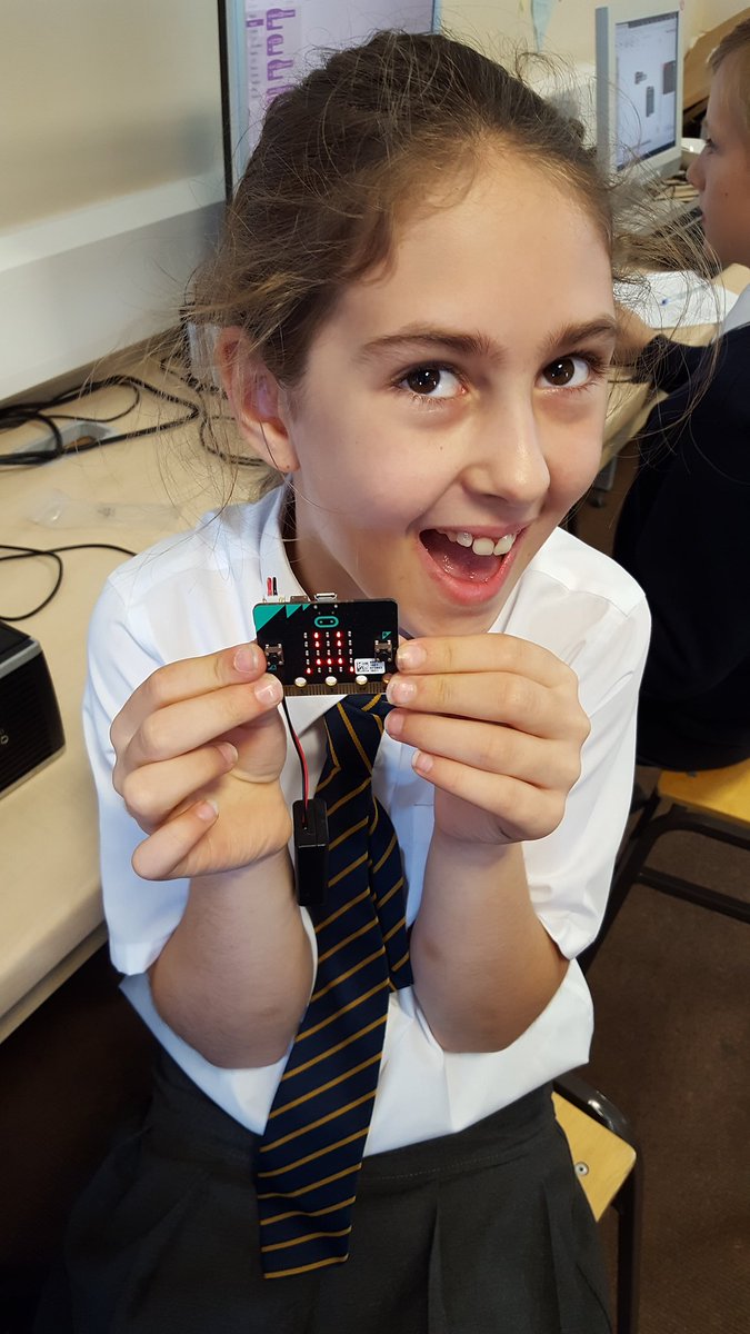 StAndrewsCoE's tweet image. Year 5 lunch time coding experience with Code Bug went really well today. Lots of excited and engaged children @codeweekUK #CodeWeek2016