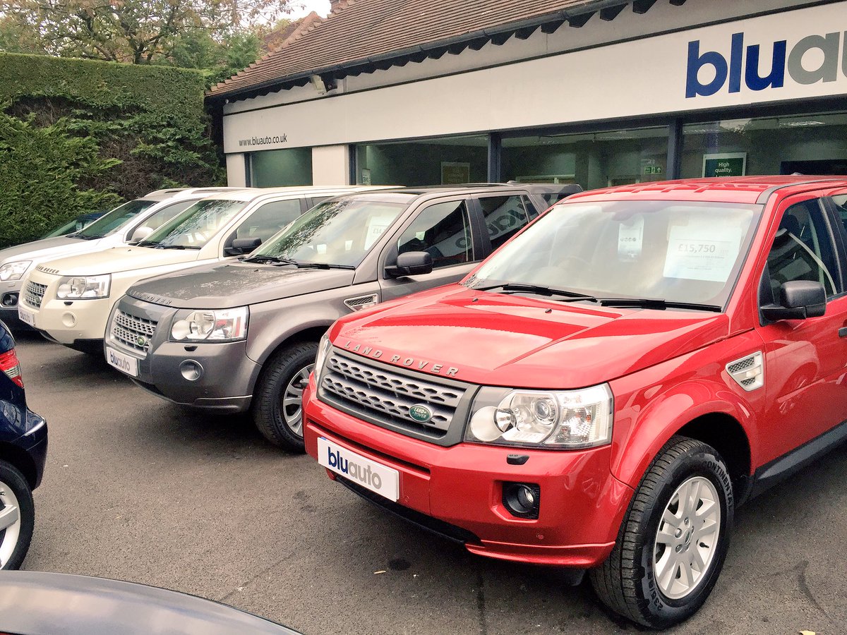 Our elegant Freelander TD4s all taking prominence on the Bluauto forecourt. 

We have 3 manuals currently in stock with one Auto on the way.