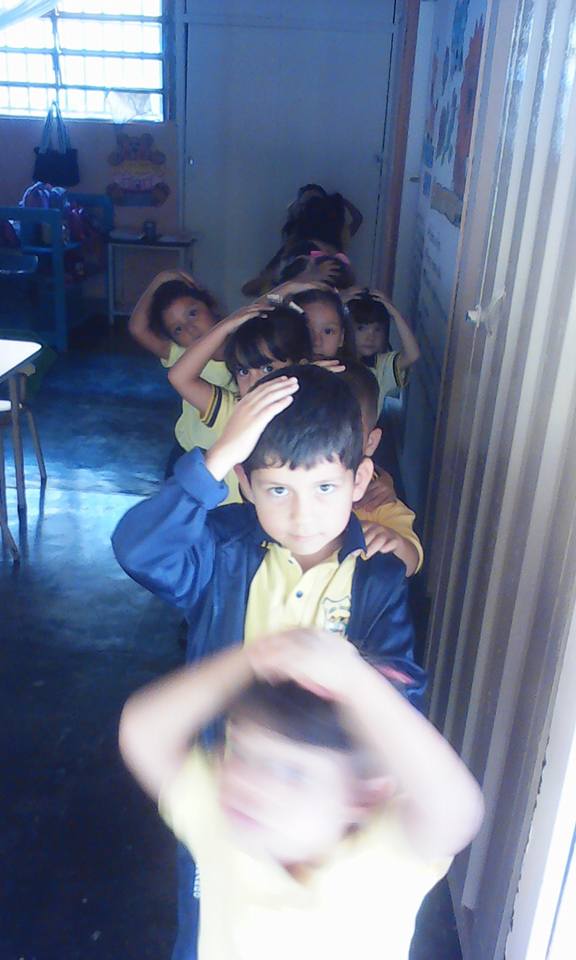 CEILEONARDORUIZ's tweet photo. Primer Ejercicio Binacional de Respuesta ante Emergencia por Terremoto Venezuela- Colombia Simulacro de Evacuación por evento sísmico https://t.co/6TVadV0XwS