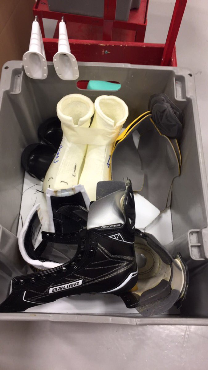 BauerHockey's tweet photo. Finding our Winning Fit today! Keep following along on Instagram and Snapchat. #FitToWin https://t.co/WoCaBm0V3n