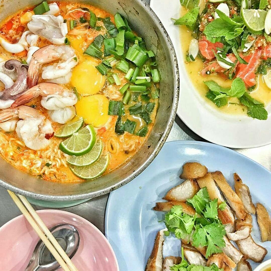 kindaimod's tweet photo. 🍜มาม่าโอ้โหของเจ๊โอว🍲สักหม้อจะได้หลับฝันดี😂 Cr ➡ @jeh_o_chula #kindaimod #อร่อยไปแดก #อร่อยบอกต่อ #อร่อยนะรู้ยัง #วงในพาแดก #ReviewThailand https://t.co/URLD6GL54X