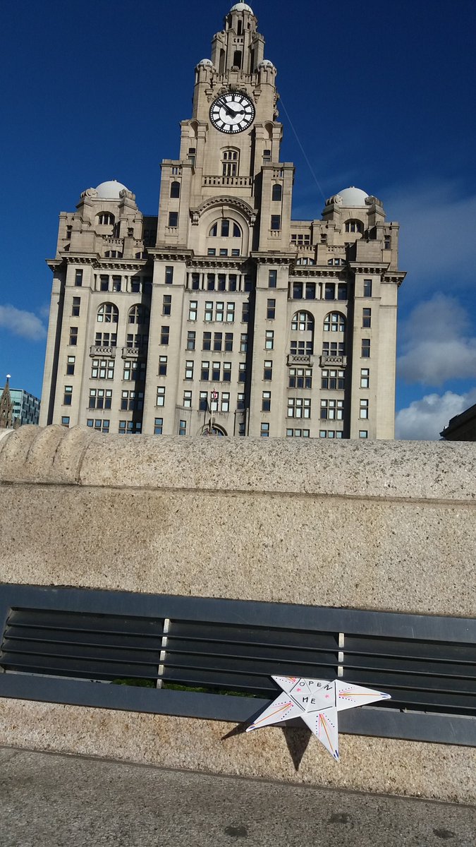 123Green15's tweet image. @ASFOLProject  2 more stars dropped in Liverpool today. One of the most iconic sites in the world ! @coldplaying @coldplay #AStarFullOfLove