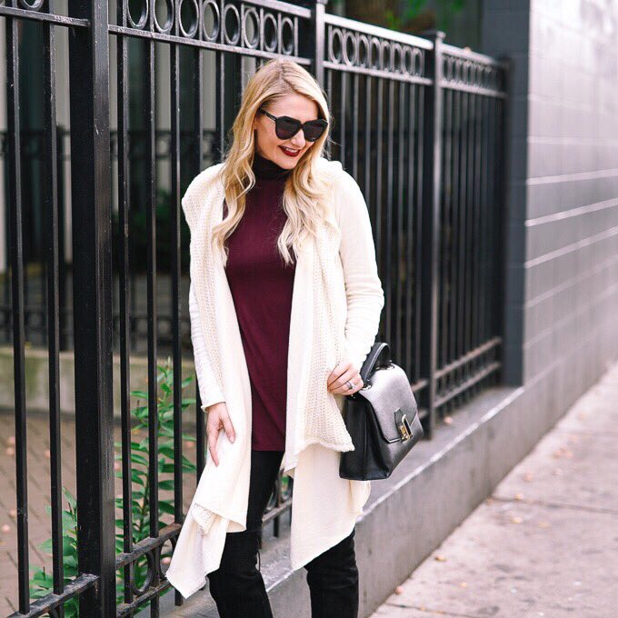 jennacolgrove's tweet photo. All the draping 🙌🏼 This @EvysTree wrap is perfect for when you want to be comfy but also want to go out!! 💁🏼 https://t.co/rcU8pGHyJn https://t.co/Hmq24jbl7u
