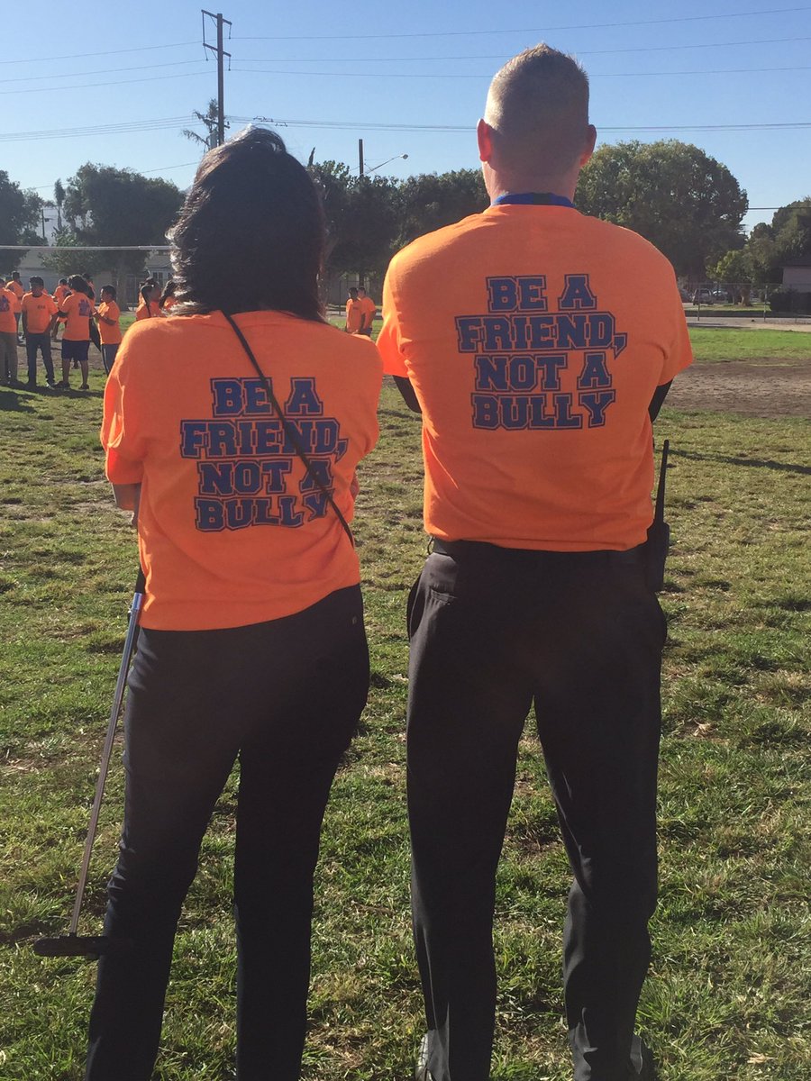 nessa92912's tweet photo. Our administrators did a wonderful job! ❤️ #cmsunityday#beafriendnotabully @CMSFalcons_ @ColtonJUSD https://t.co/k1jkYZVcG4