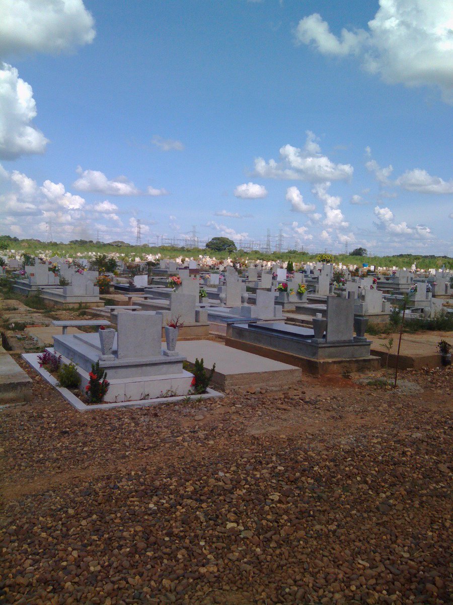 alcaldiabmfm's tweet photo. Embellecimiento de las instalaciones del Cementerio Municipal del #Calabozo #MunicipioMiranda @elhinnaoui #RevolucionVerdadera https://t.co/dbk0rKvDsC