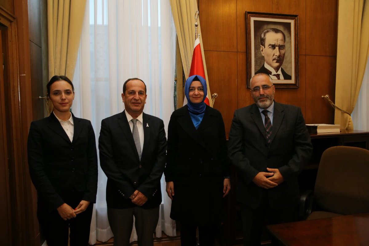 Anadolu Otizm Vakfı Başkanı Nüvit Uyar ve vakıf yöneticileriyle, otizmli vatandaşlarımız için yapabileceklerimizi değerlendirdik.