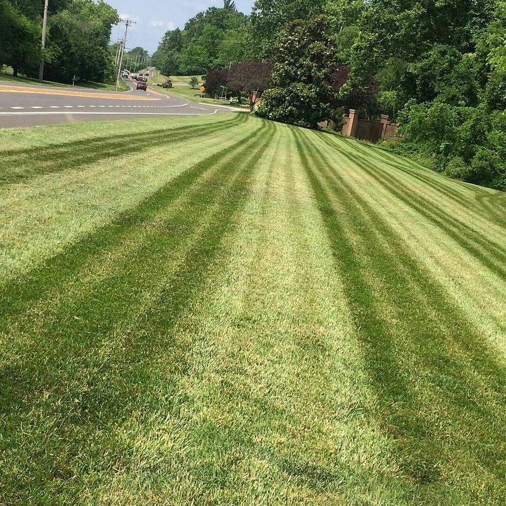 ScagPower's tweet photo. Let's sneak some #Scag #ShowUsYourStripes photos in between our #GIEEXPO updates #SWZT @… https://t.co/D9oQ3HjTPp https://t.co/K4zmLWH4vb