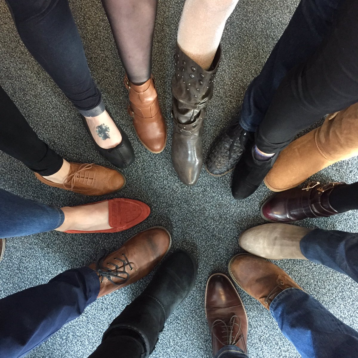 rowson_gary's tweet photo. District 340 meeting today.. fully prepped to put ourselves in our customer's shoes in Q4 👠👞 
Ready to win The Trip ☀️🎉🎉
#Perfect10 #Winners https://t.co/aEg6503U6u