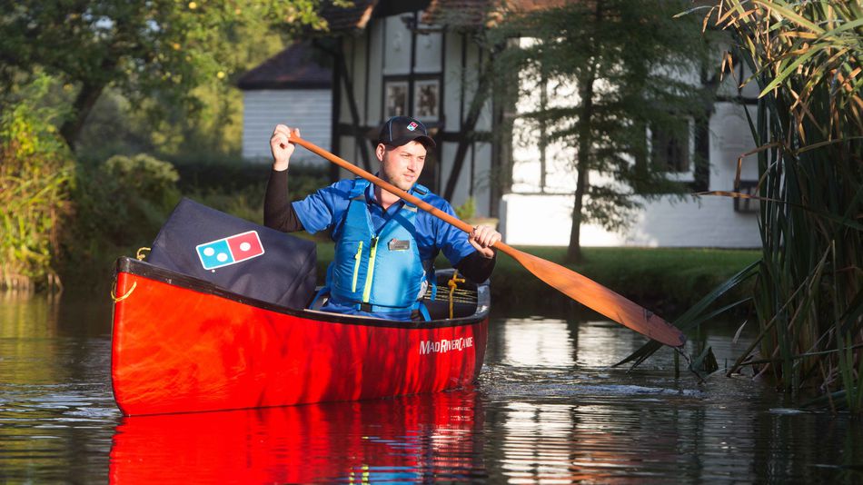 GrabAndCo's tweet photo. .@Dominos definitely go the extra mile to deliver your pizza, even delivering by canoe! https://t.co/9nXA6aeBBW