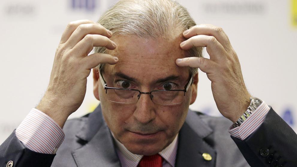 aldescubiertoUA's tweet photo. Eduardo Cunha, impulsor del impeachment contra #Dilma, fue detenido en Brasilia por su presunta implicación en el escándalo de #Petrobras https://t.co/fjluwZAO98