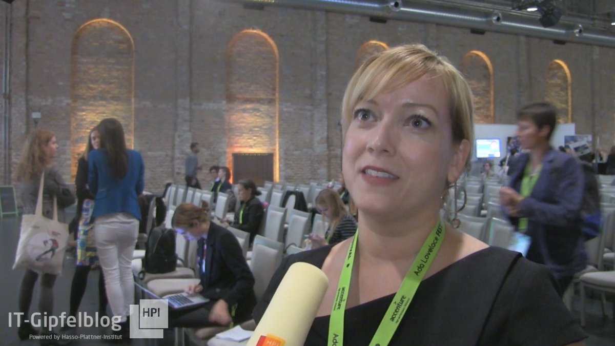 HPI_digitalblog's tweet photo. Developing Apps natively for #gm vehicles?
#video #interview with @dlzargar on the @GM-#SDK at the #ada16 
https://t.co/1InAgN22Gb https://t.co/xva5MuuAby