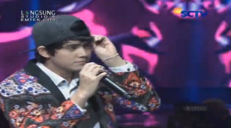 SCTV's tweet photo. Saatnya medley dari para nominasi Penyanyi Solo Pria Paling Inbox @DiDevirzha @alysyarief #InboxAwards https://t.co/ZesPA4brwH