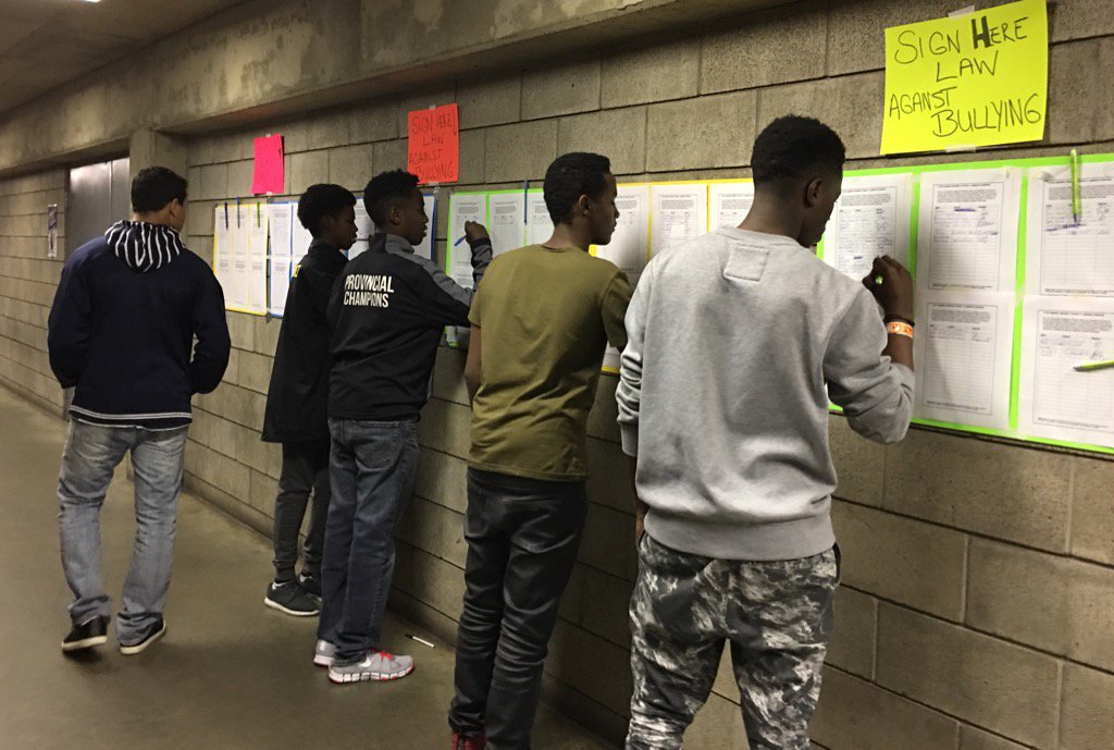 BullyingAlberta's tweet image. Great support at Power in Me 2016, signing our petition for a law against #bullying #pim16 #yeg #petition #nobullying