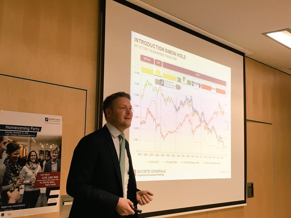 hannahschmitzFS's tweet photo. #FSAlumnus Simon telling his story about working in debt capital markets at our #fsalumni insights @FrankfurtSchool https://t.co/BZd1RVyoiO