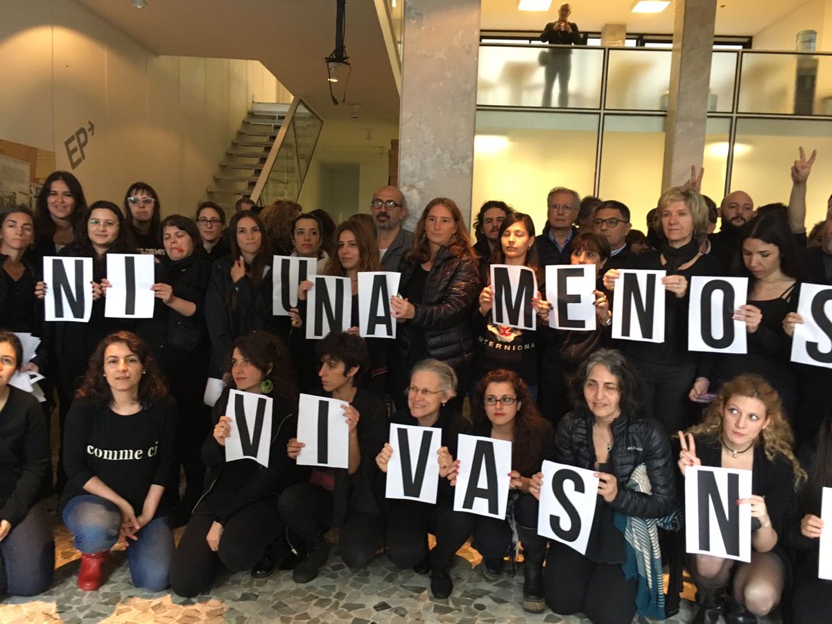 fjcarg's tweet photo. Cese de tareas: #NosotrasParamos para decir basta a la violencia y la opresión del patriarcado y el capital.  #NiUnaMenos #VivasNosQueremos https://t.co/irKmx07FRw