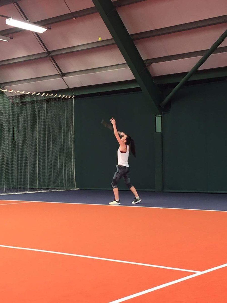 MMUTennis_'s tweet image. The ladies team in action today #TrophyPosition #WeAreMMU #BucsWednesday