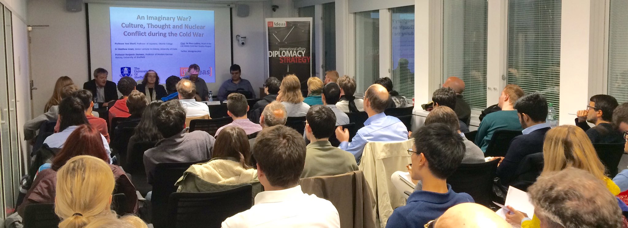 Full house for our Rethinking the Cold War #ImaginaryWar event on culture & the nuclear bomb with Ann Sherif, Benjamin Ziemann & @mgrnt https://t.co/0IOiK0MURL