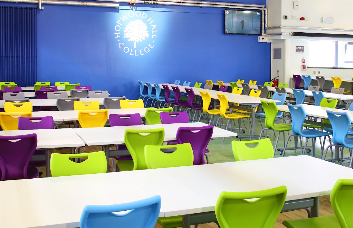 whitespace001's tweet image. School dinners have never looked so good ow.ly/8yCb305fcq4 #schooldiningareas