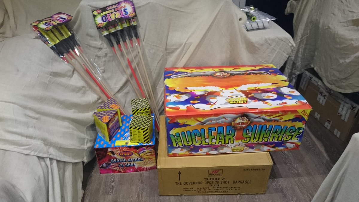 SwipeMediaA2's tweet photo. Getting ready for bombfire night and new year #computing4wc #fireworks https://t.co/cLoHFBNJ2C
