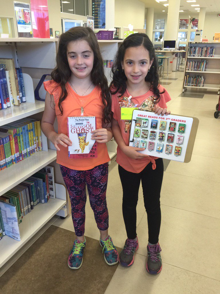 Library_Voices's tweet photo. 3rd graders know how to use library tools!@FiMora71 https://t.co/y5eEIHU9kS