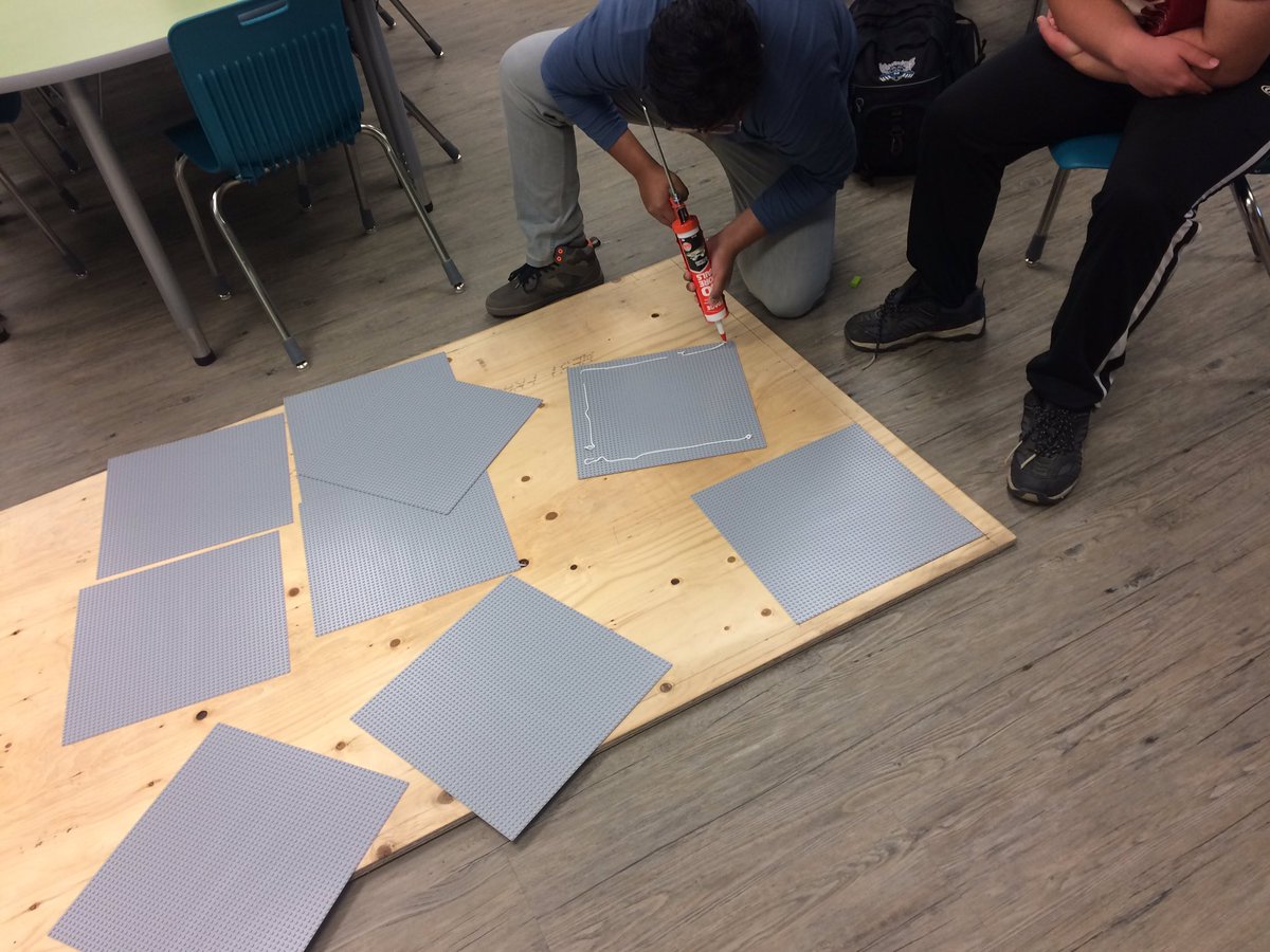maplesmetschool's tweet photo. Putting the finishing touches on our #essentialmath #makerspace wall! Liquid Nails!!!! https://t.co/SvEFWV8zmq