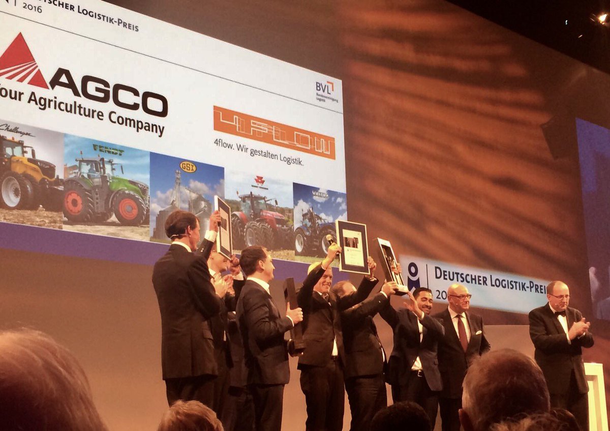 riocloud's tweet photo. #RIO gratuliert dem Gewinner des Deutschen Logistik-Preis 2016 AGCO Corp. zusammen mit 4flow Logistikberatung #dlk2016 https://t.co/4OeStMPCuF